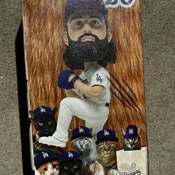 THE CAT MAN - Tony Gonsolin 2023 LA Dodgers Bobblehead SGA - Picture 3 of 5
